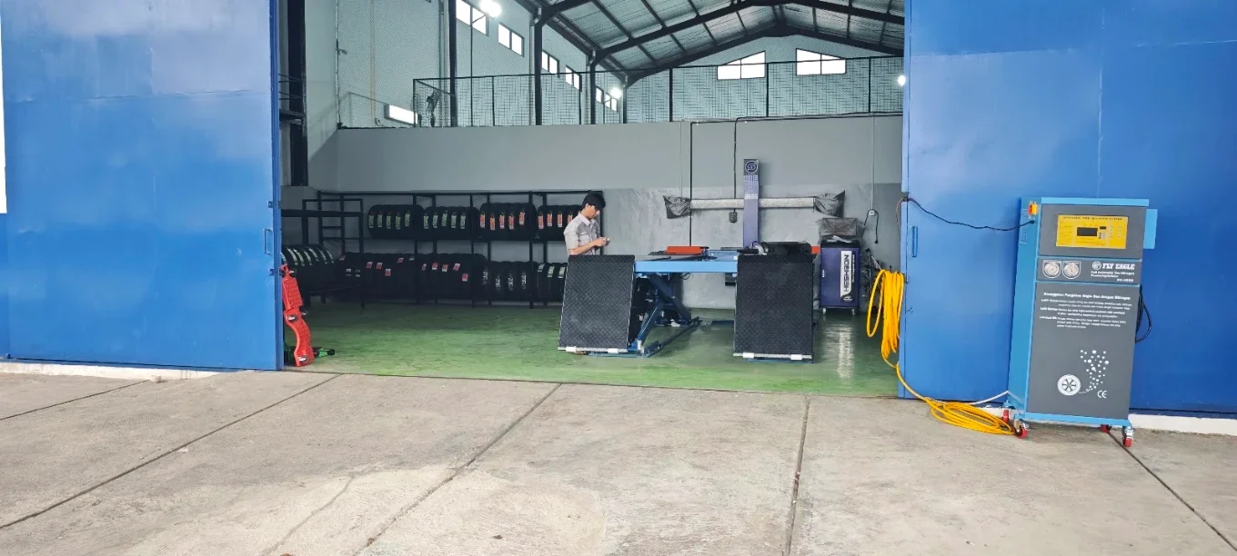 Suasana bengkel Depo Ban